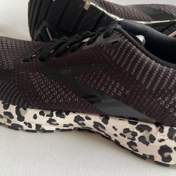 Brooks Revel 5 Women's Black Leopard Running Shoes Size 7.5 - Picture 13 of 13